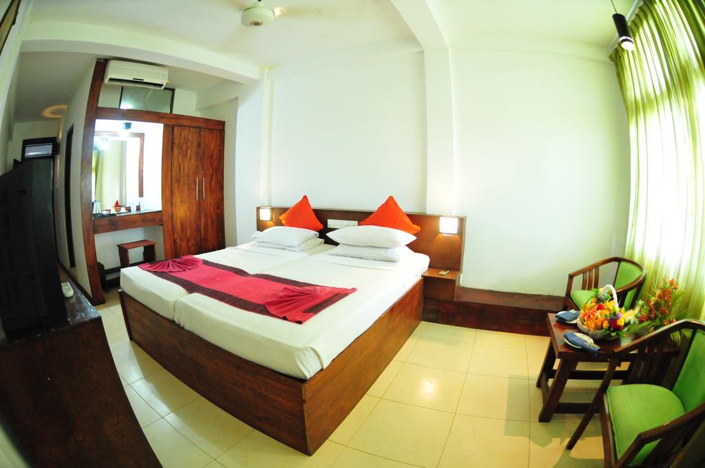 Hotel Lanka Super Corals Hikkaduwa Pokoj fotografie